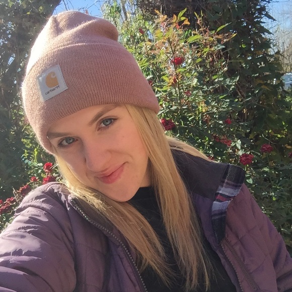 Meet your Posher, Adrianna - Picture 1 of 1